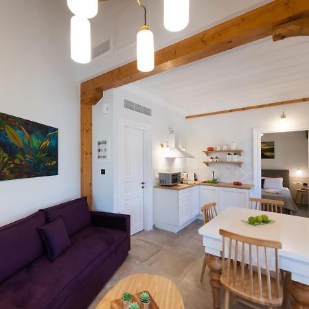 Avali Design Suites Lefkada City Bagian luar foto