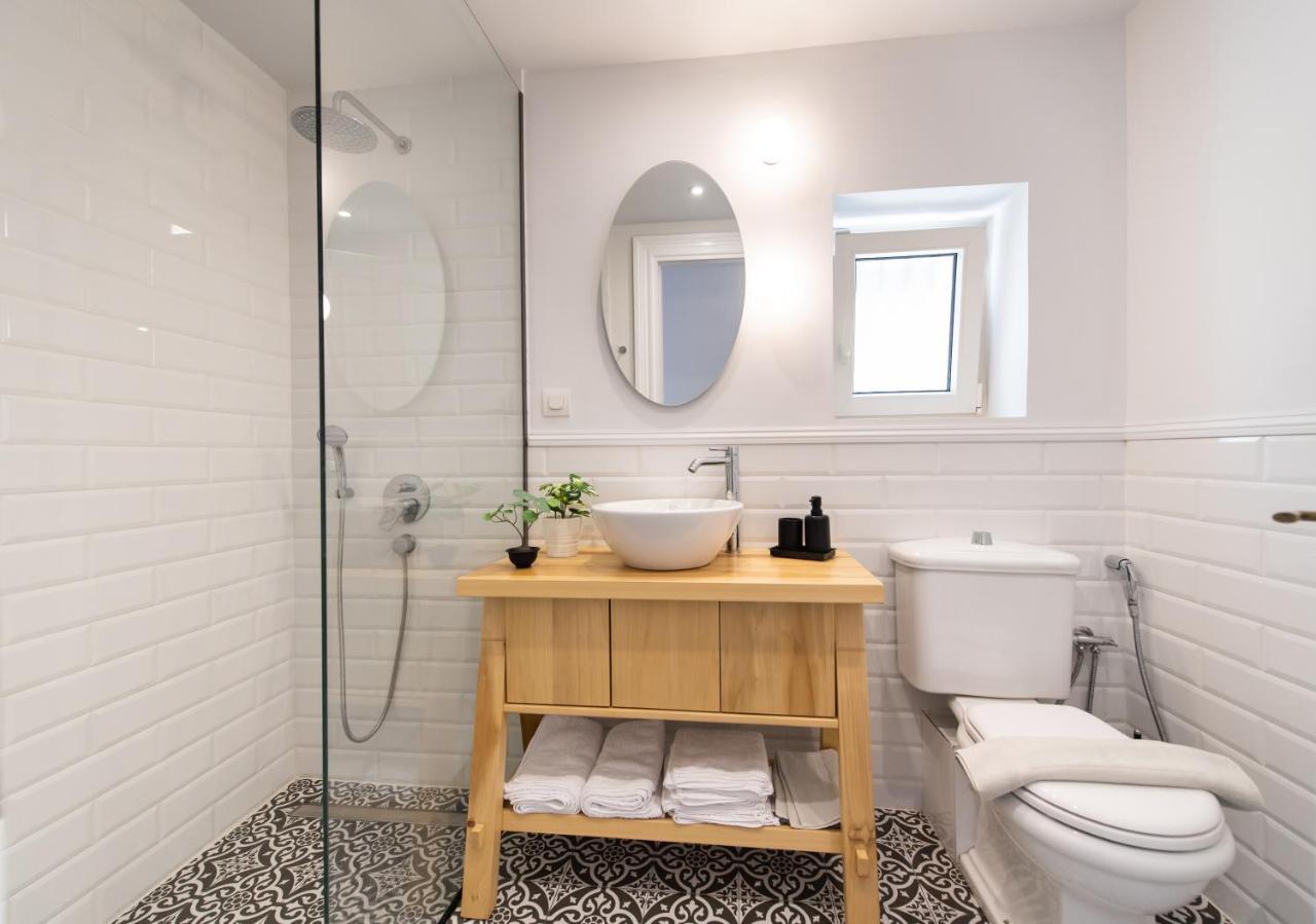 Avali Design Suites Lefkada City Bagian luar foto