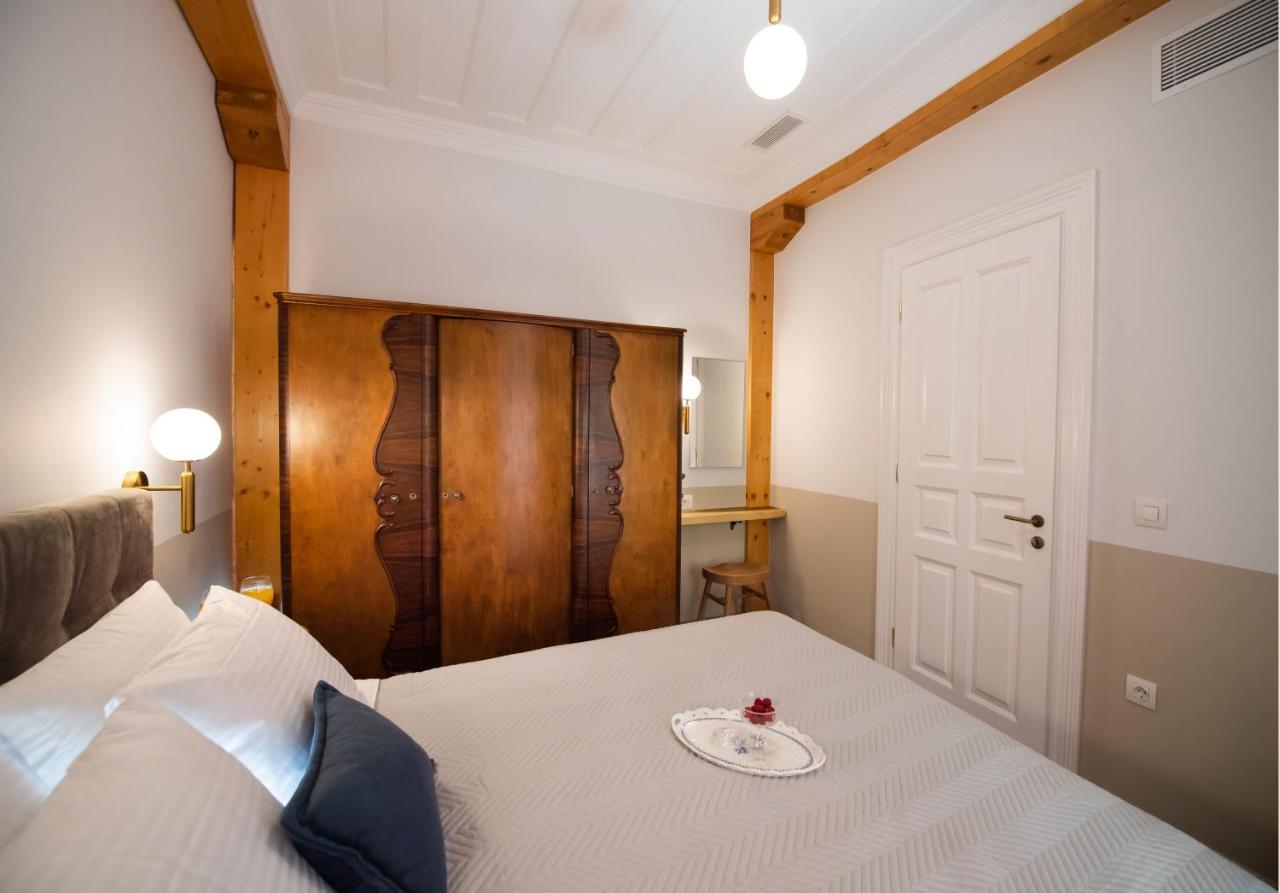 Avali Design Suites Lefkada City Bagian luar foto