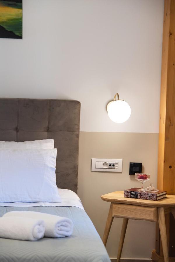 Avali Design Suites Lefkada City Bagian luar foto