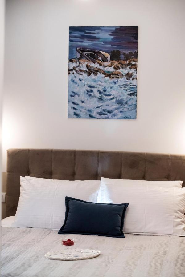 Avali Design Suites Lefkada City Bagian luar foto